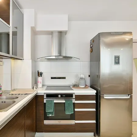 2br Haven - Steps From The Mall Apartament *