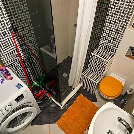 Apartament 2br Haven - Steps From The Mall *