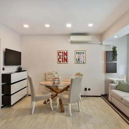 Apartament 2br Haven - Steps From The Mall