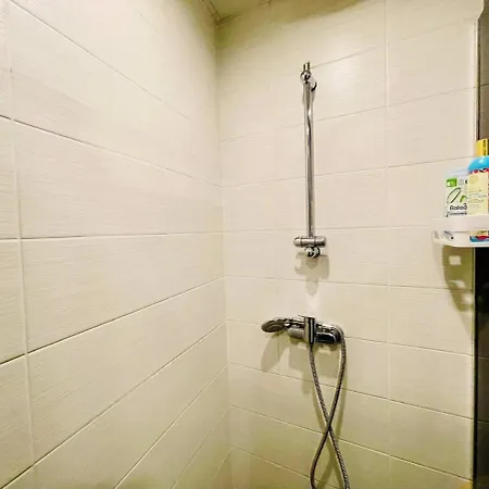 Апартамент 2br Haven - Steps From The Mall *
