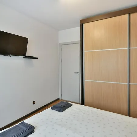 Apartament 2br Haven - Steps From The Mall *