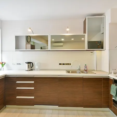 Apartament 2br Haven - Steps From The Mall